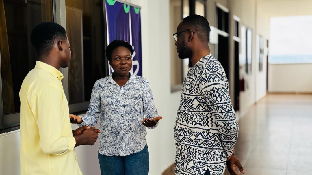 photo_5913637923683240759_y