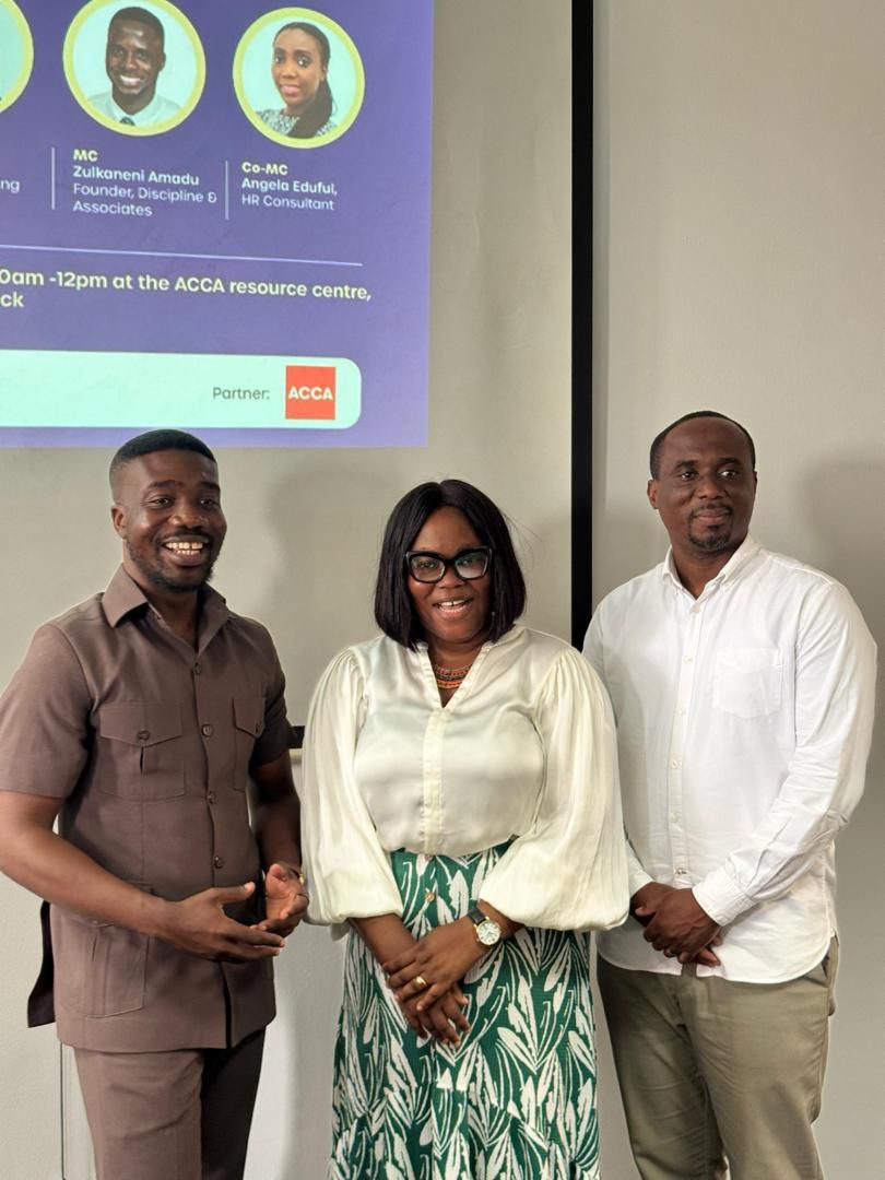 photo_5913637923683240765_y