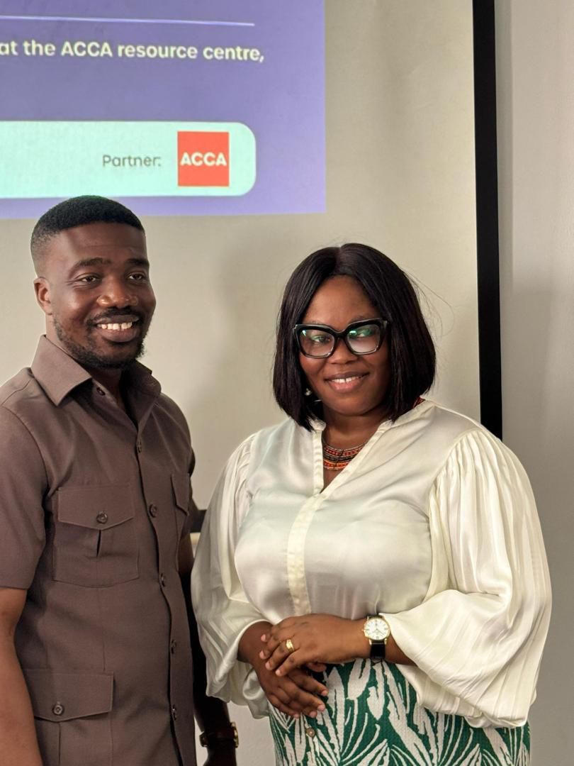 photo_5913637923683240769_y