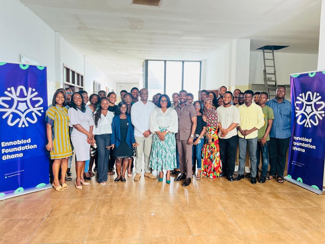 photo_5913637923683240780_y