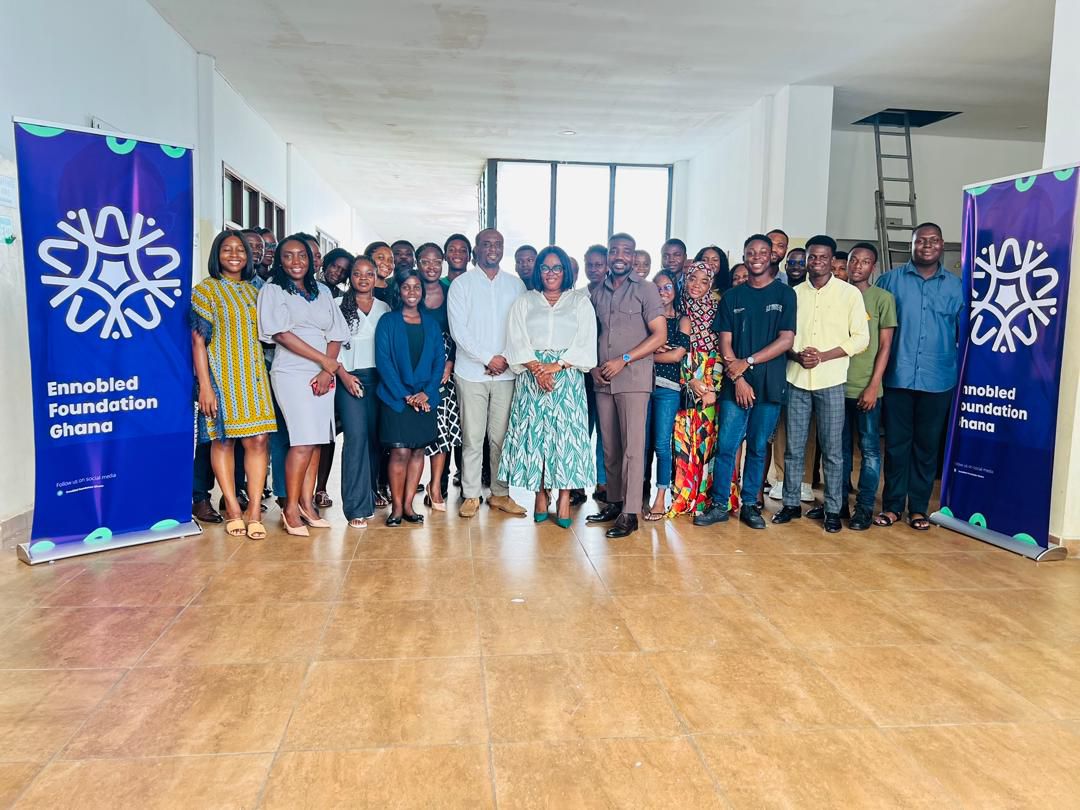 photo_5913637923683240796_y