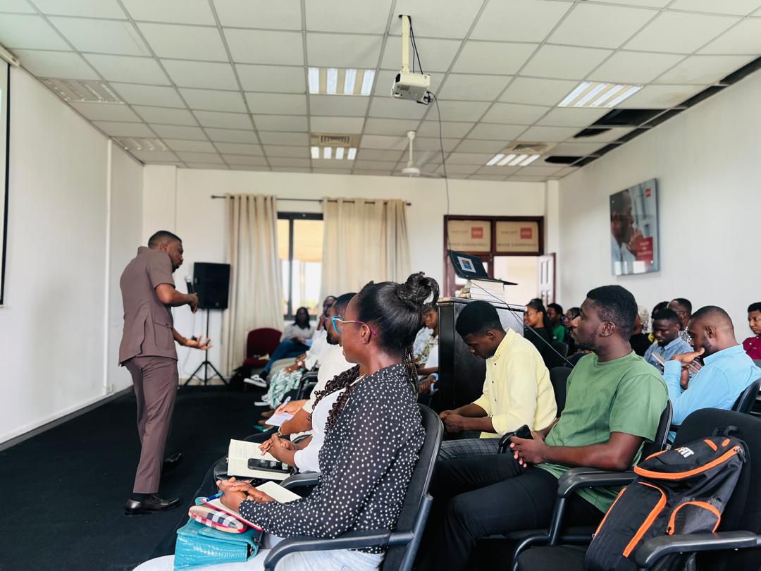 photo_5913637923683240799_y